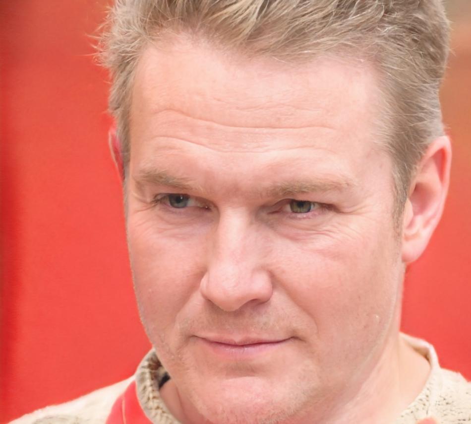 Портрет Флорин Михай